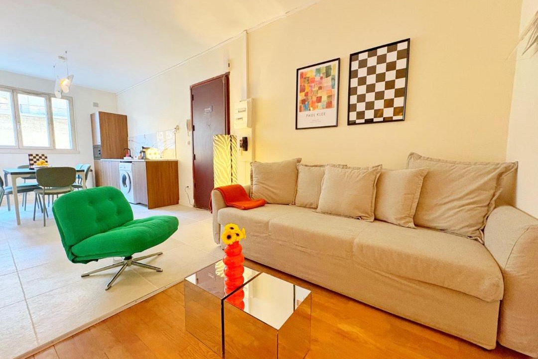 Photo of Livingroom in Part Dieu - Bir Hakeim