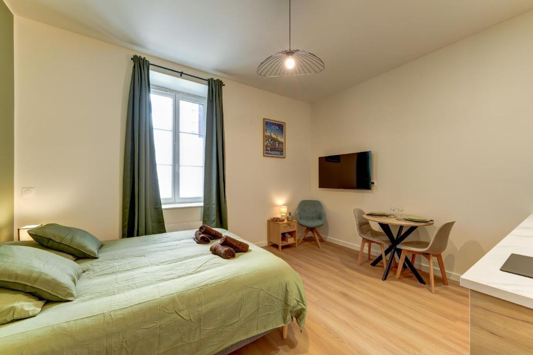 Photo of Bedroom in Republique - Tolstoi