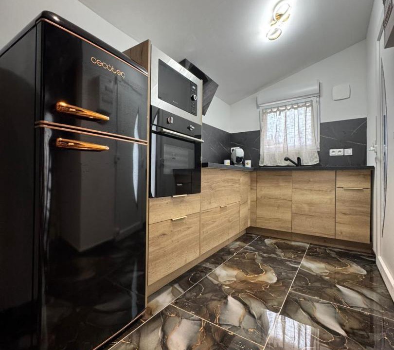 Photo of Kitchen in Chateauneuf-les-Martigues