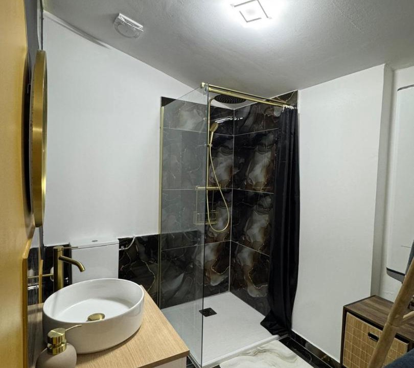 Photo of Bathroom in Chateauneuf-les-Martigues