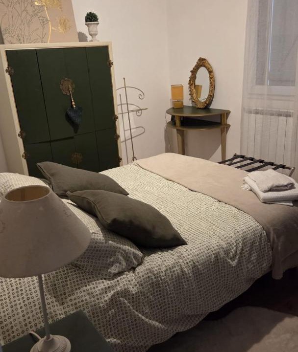 Photo of Bedroom in Brains-sur-Gee