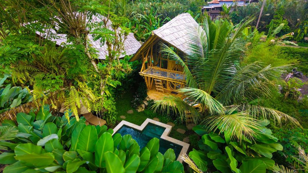 Photo of Others in Selat