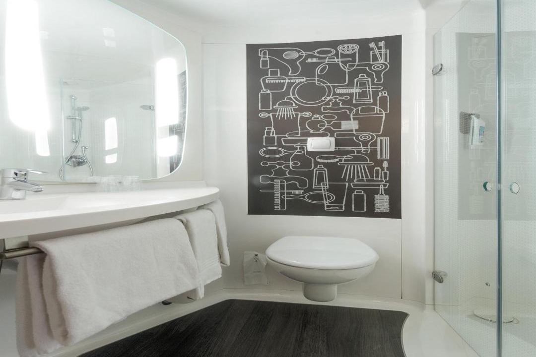 Photo of Bathroom in Gascoigne