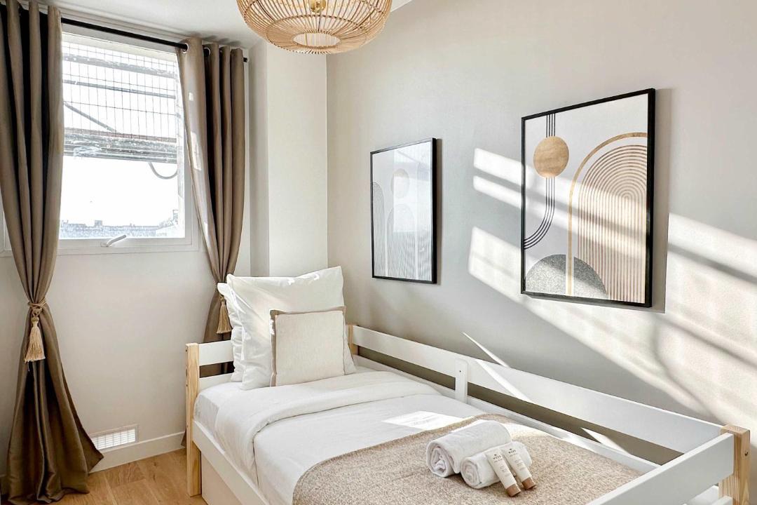 Photo of Bedroom in 13th Arrondissement