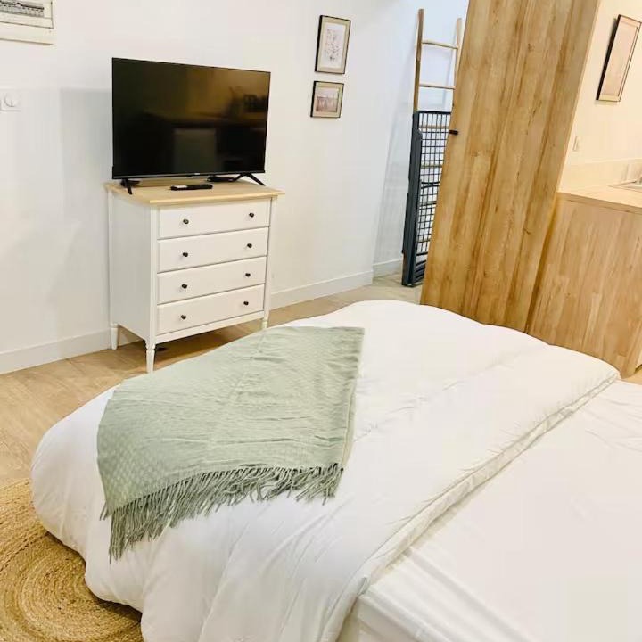 Photo of Bedroom in Saint-Mathieu
