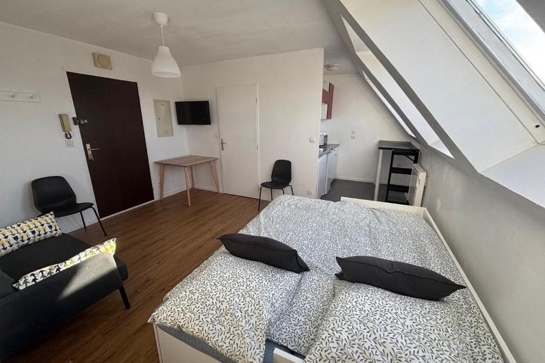 Photo of Bedroom in Douai