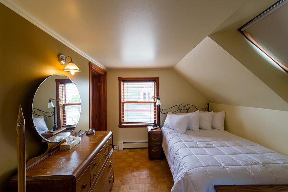 Photo of Bedroom in Riviere Du Loup