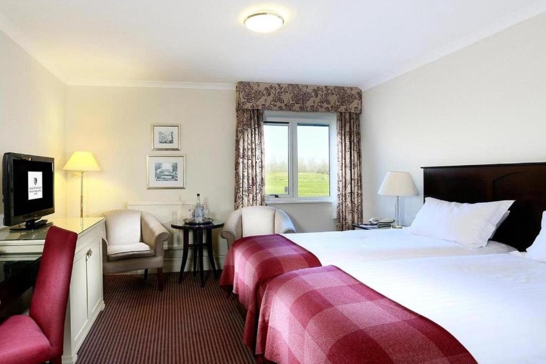 Photo of Others in Netley