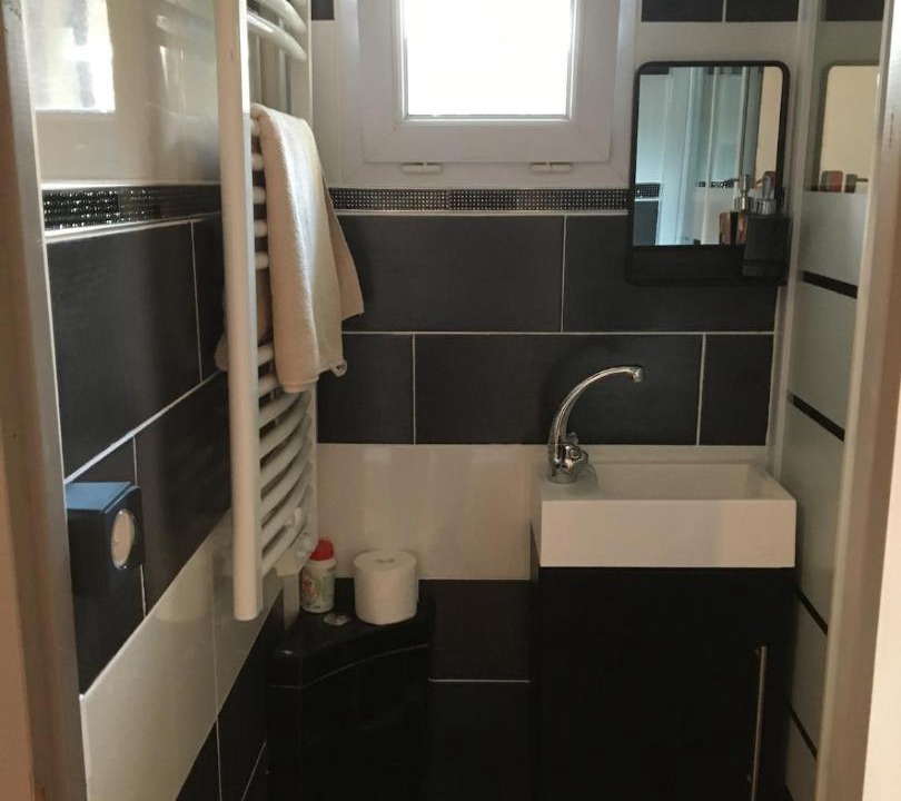 Photo of Bathroom in Houilles