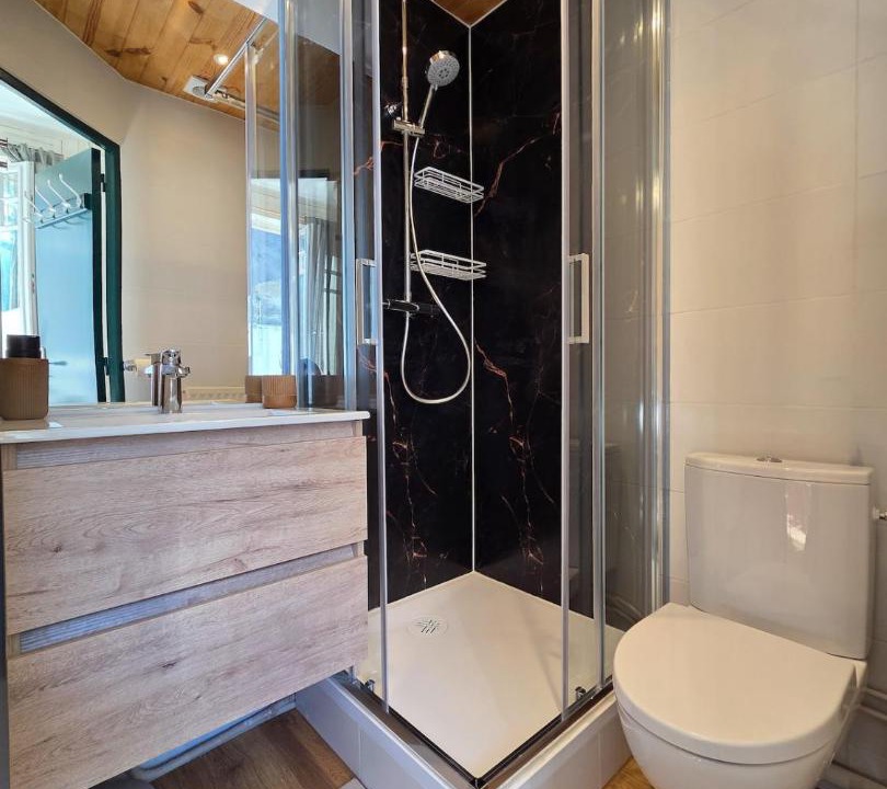 Photo of Bathroom in Aragnouet