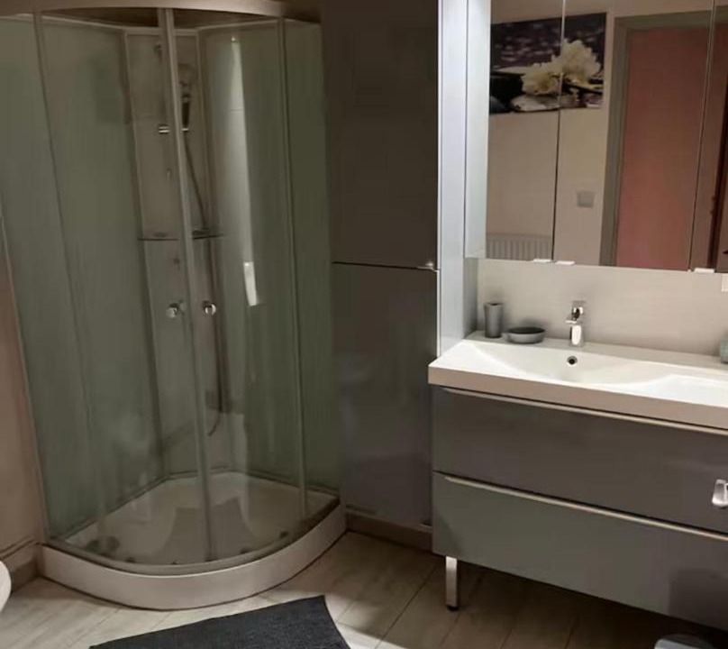 Photo of Bathroom in Haudricourt