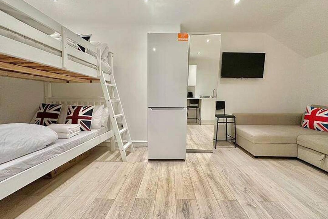 Photo of Others in Earlsfield