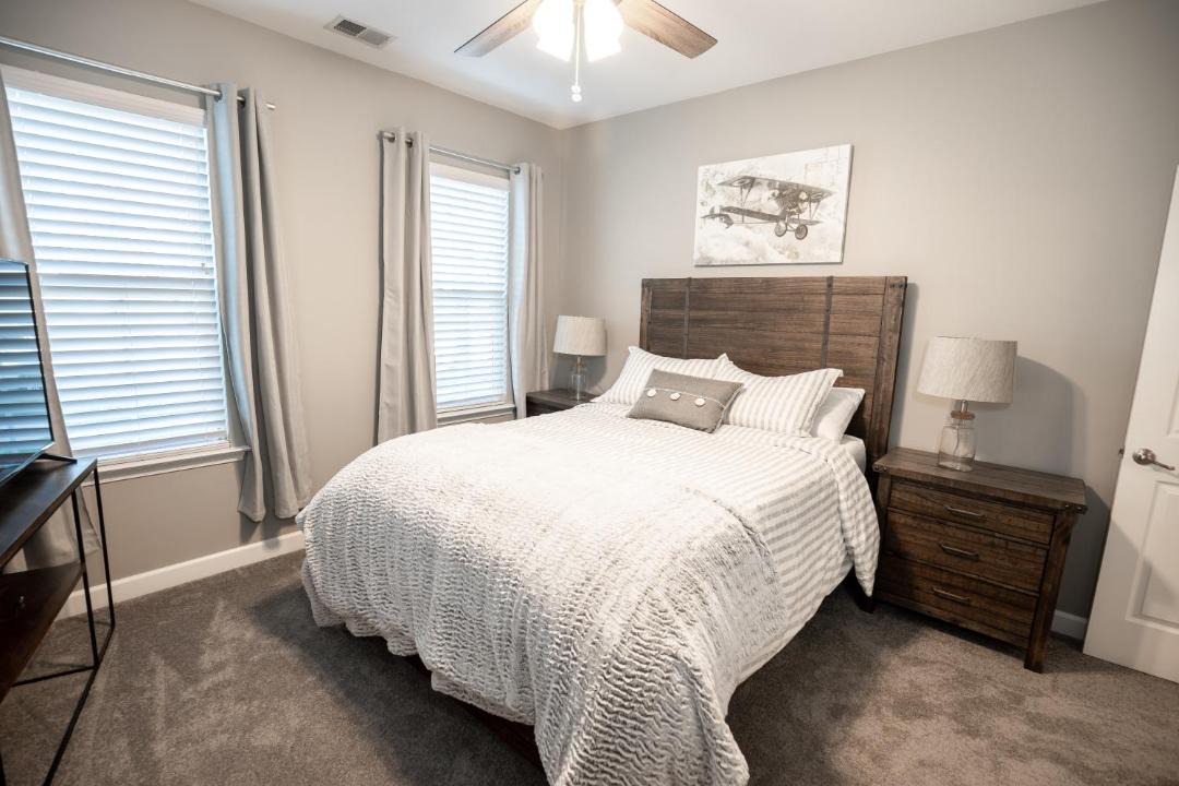 Photo of Bedroom in Pinch District