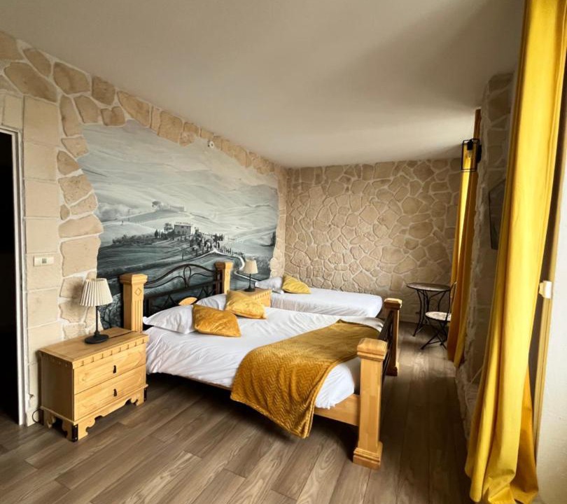 Photo of Others in Redon