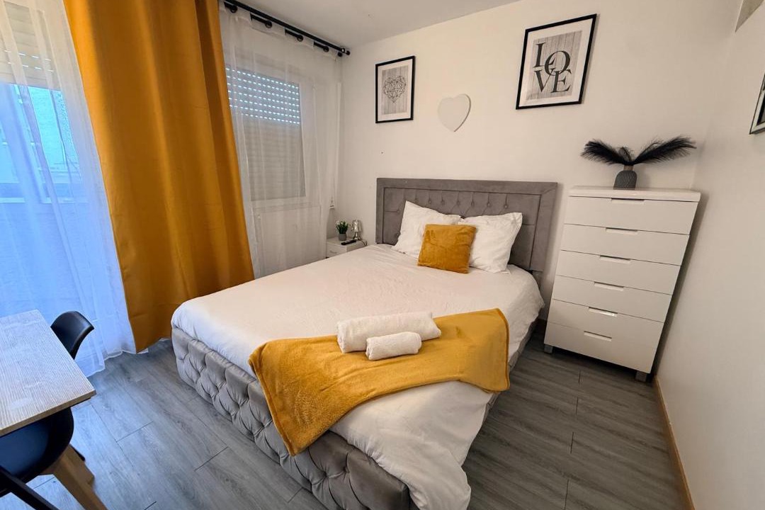 Photo of Bedroom in Center