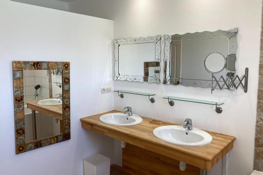 Photo of Bathroom in Montbrun-des-Corbieres