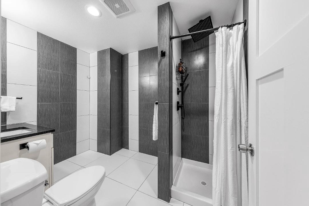 Photo of Bathroom in Minor