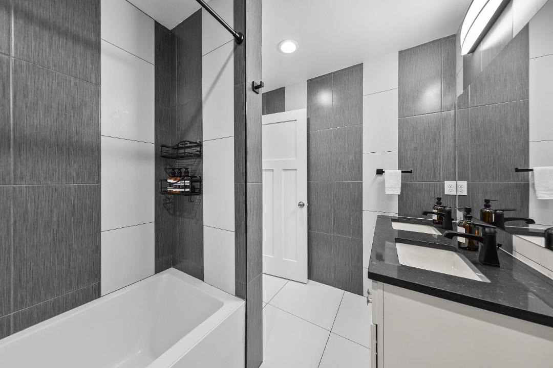 Photo of Bathroom in Minor