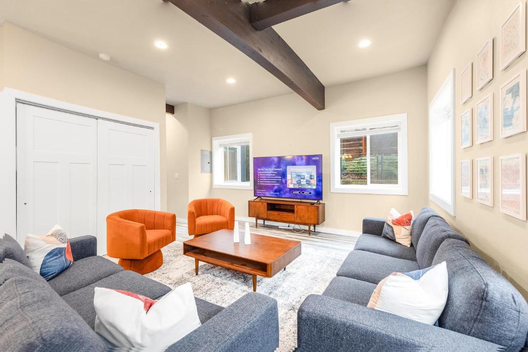 Photo of Others in Minor