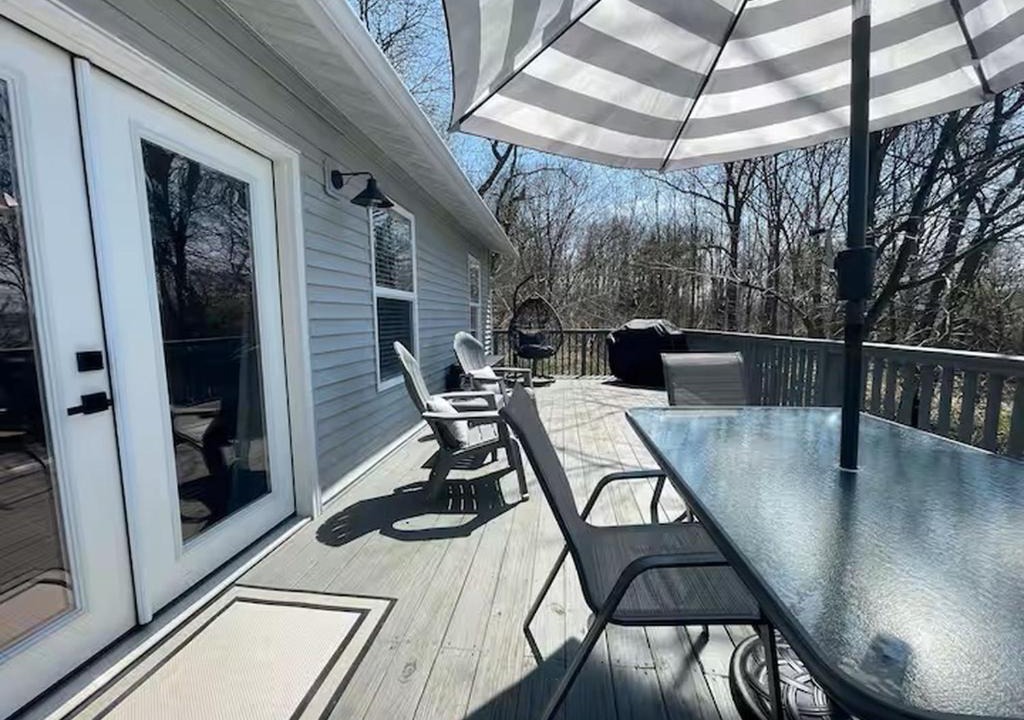 Photo of Patio Balcony in Town of Ledyard