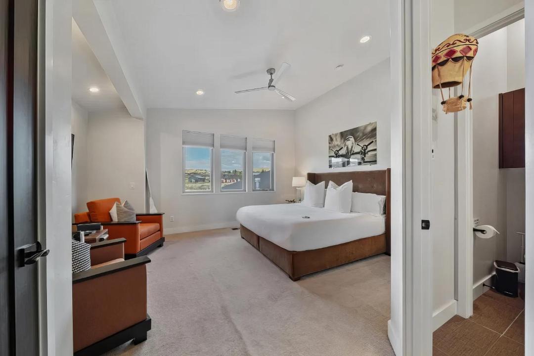 Photo of Bedroom in North Snyderville Basin