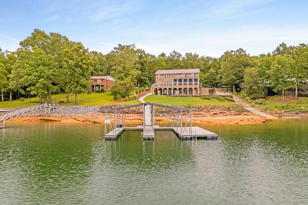 Photo of Others in Crane Hill