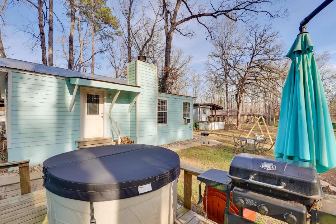 Photo of Others in Hemphill