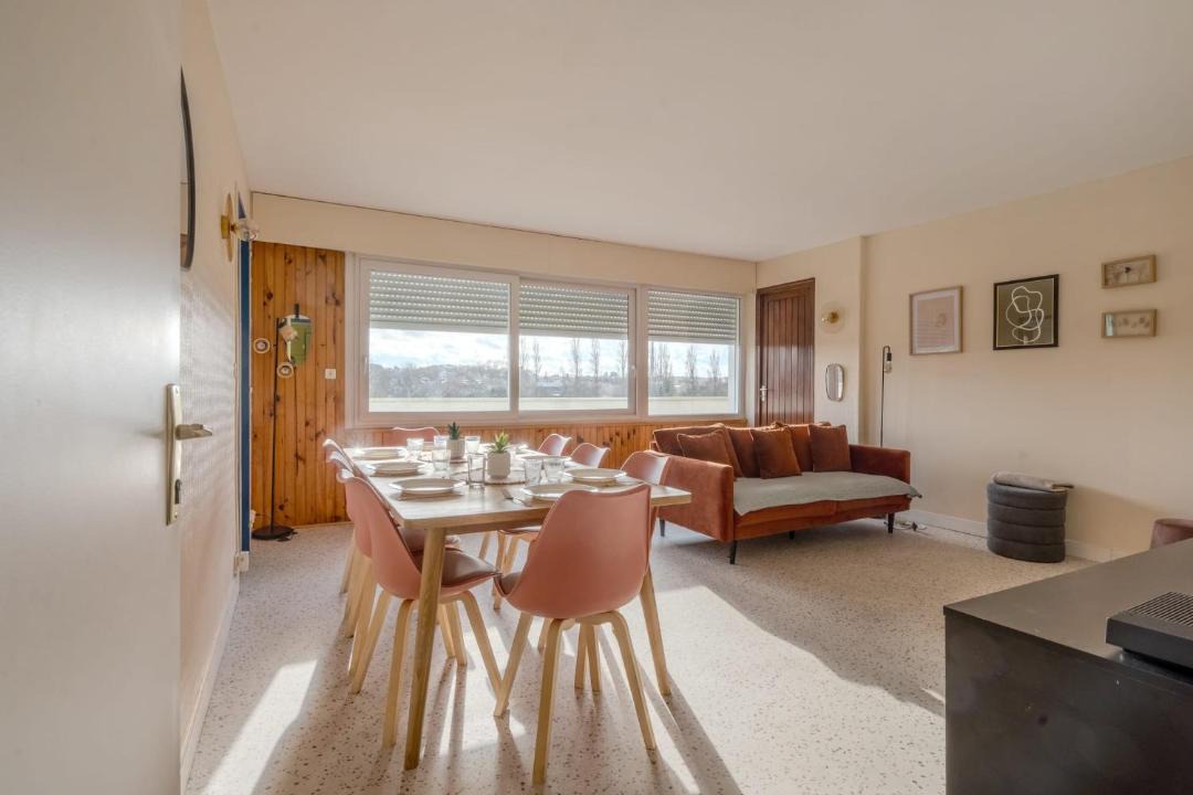 Photo of Others in Sablons - Newton