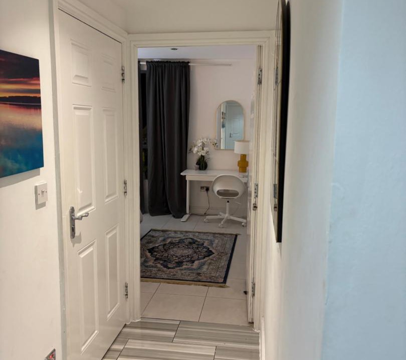 Photo of Others in Shadwell