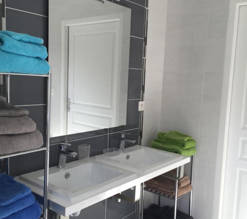 Photo of Bathroom in Seigy