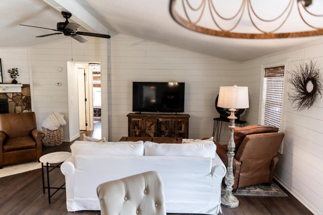 Photo of Others in Dahlonega