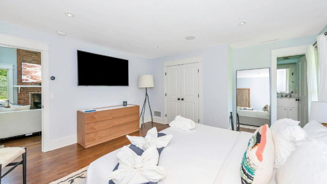 Photo of Bedroom in Springs