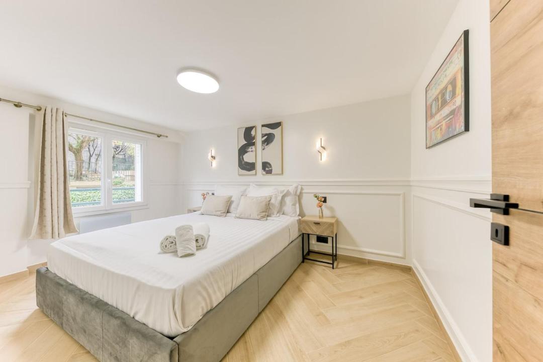 Photo of Bedroom in Joinville-le-Pont