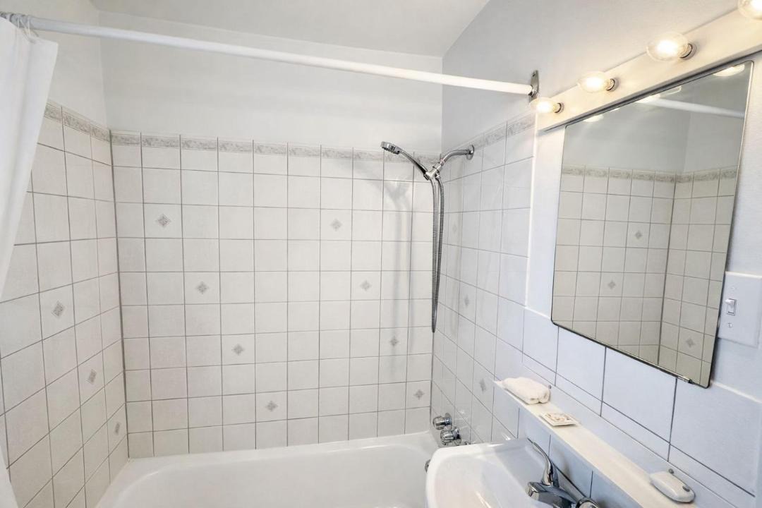 Photo of Bathroom in Ste Anne de Beaupre