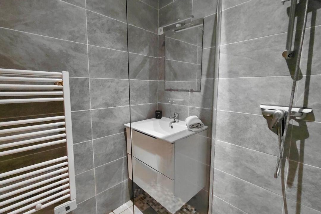 Photo of Bathroom in Charleville-Mezieres