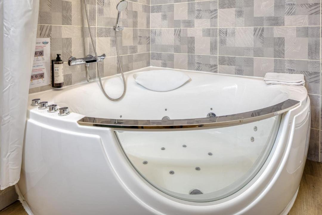 Photo of Bathroom in Gare-Jouvenet