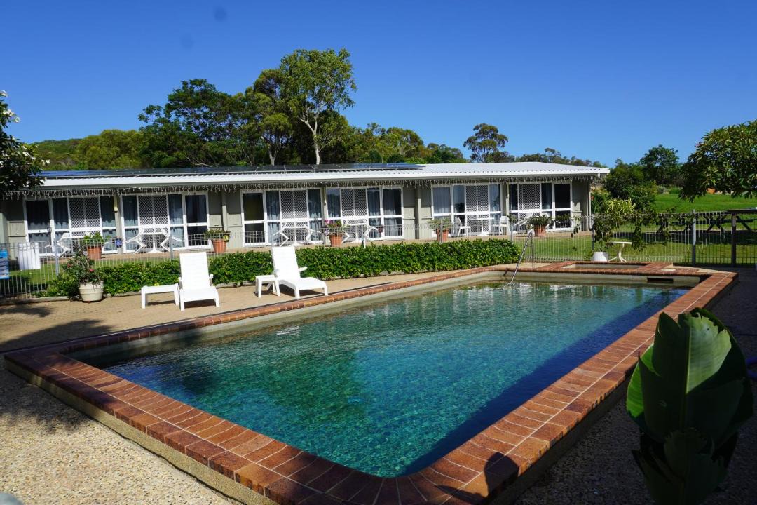 Photo of Others in Bowen