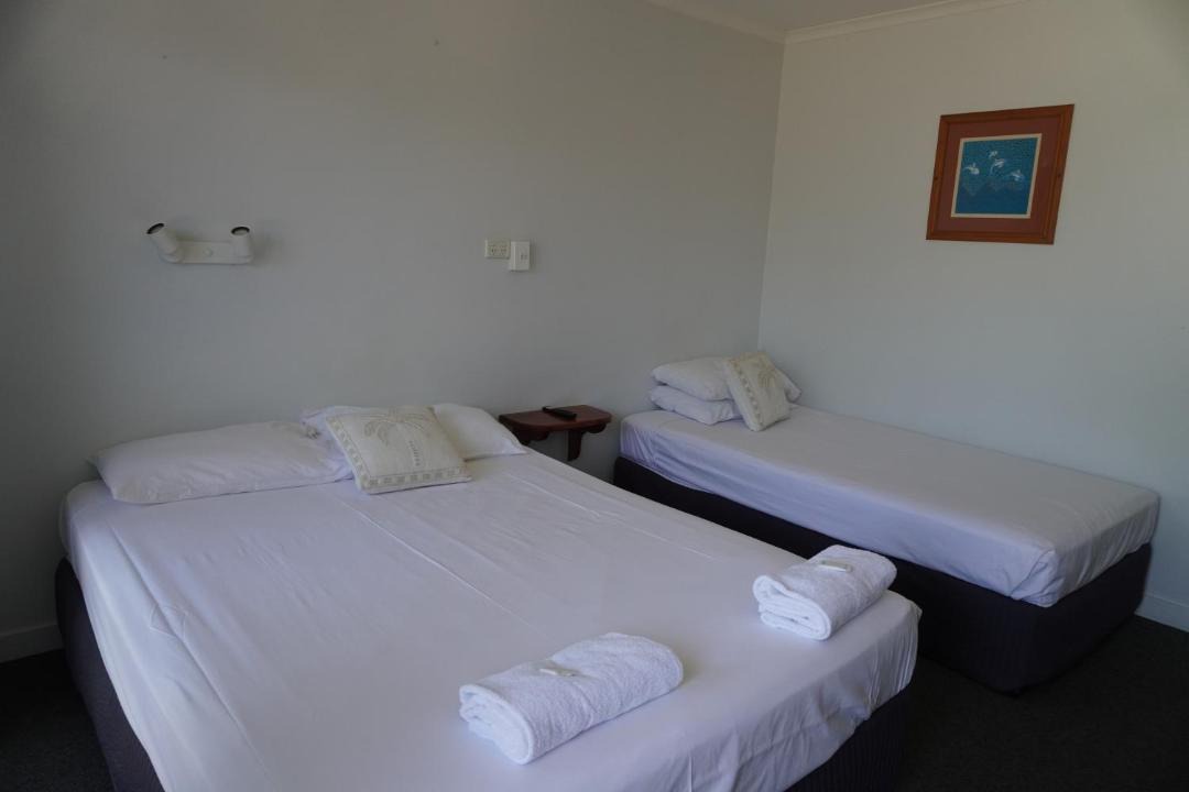 Photo of Others in Bowen