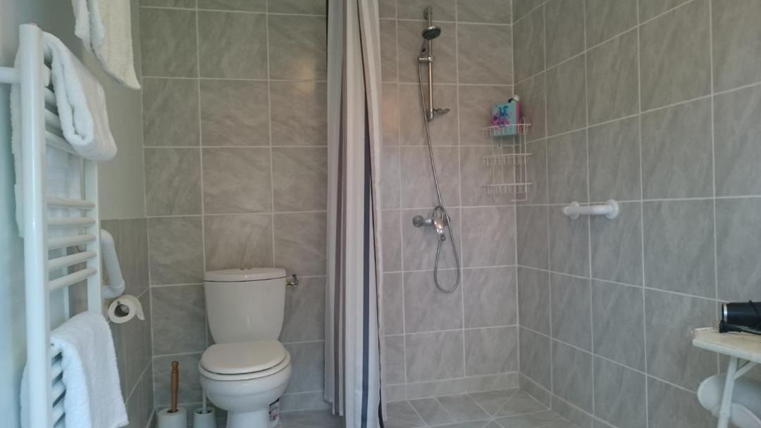 Photo of Bathroom in Noyant-Villages
