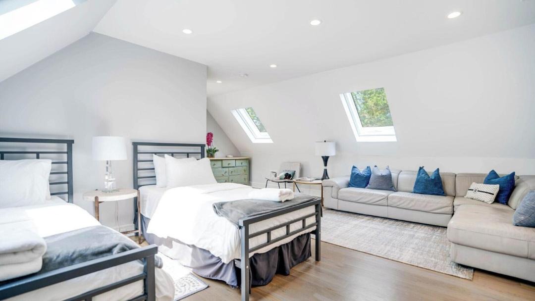 Photo of Others in East Hampton North