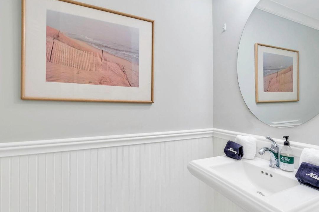 Photo of Bathroom in Northwest Harbor