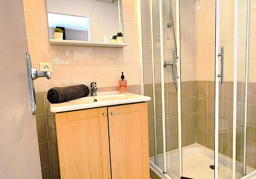 Photo of Bathroom in Villefranche-de-Rouergue