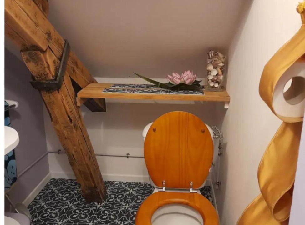 Photo of Bathroom in Saint-Laurent-du-Pape
