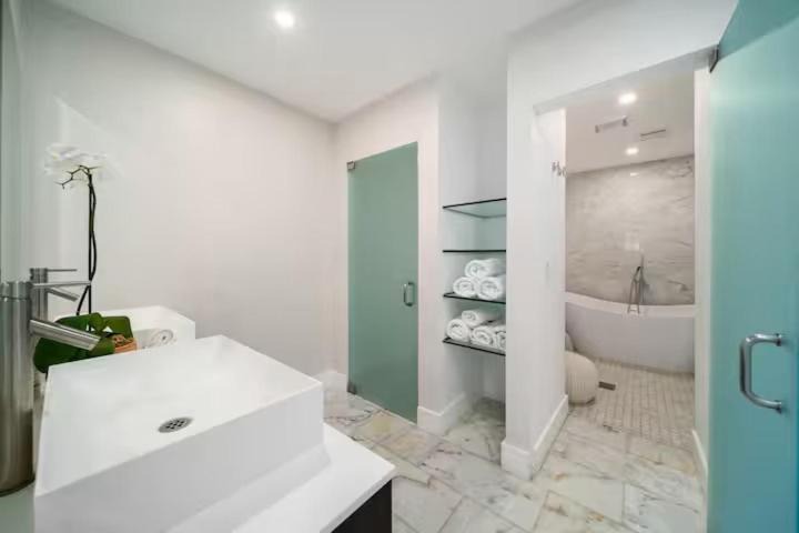 Photo of Bathroom in North Miami Beach