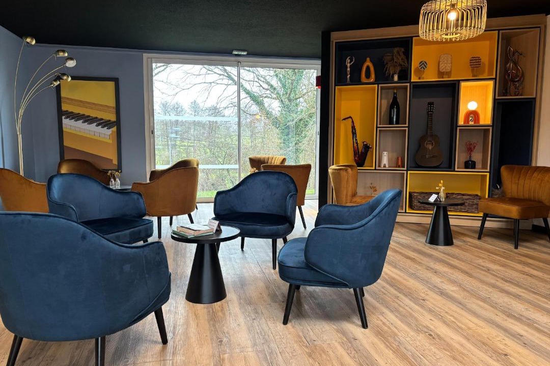 Photo of Others in Magny