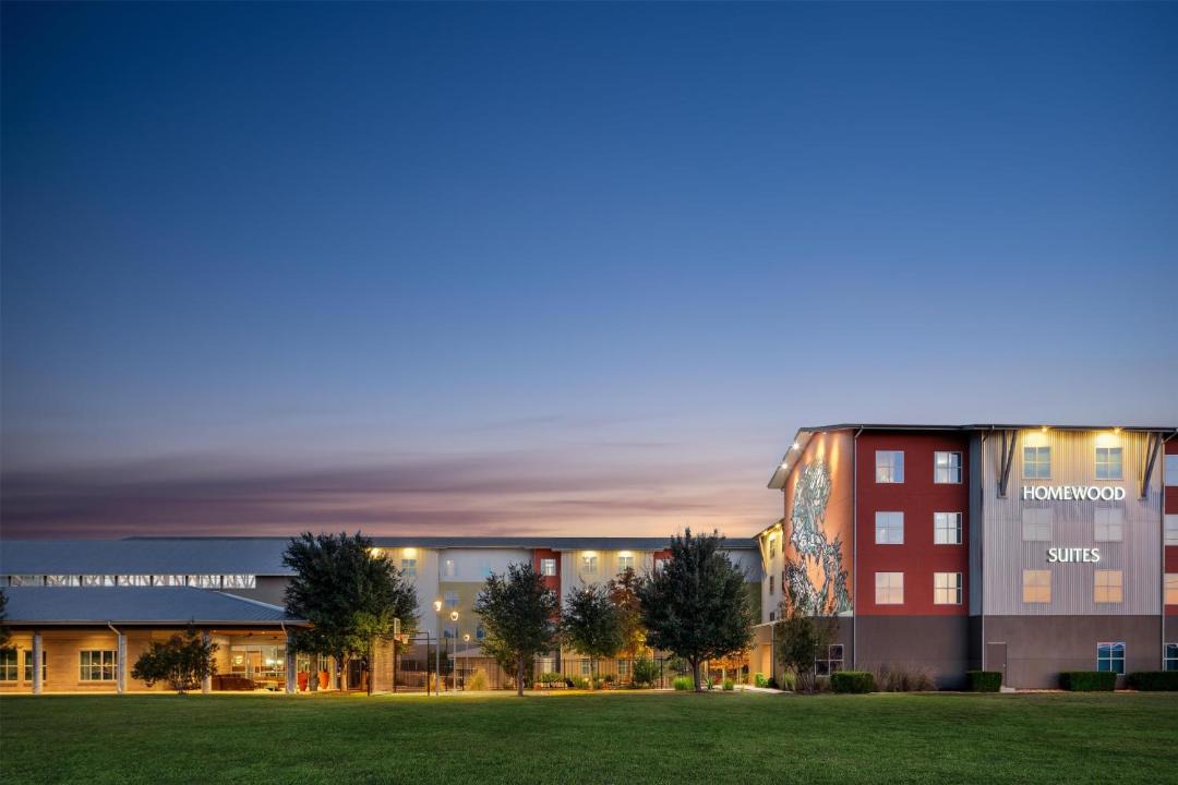 Photo of Buildings in McNeil