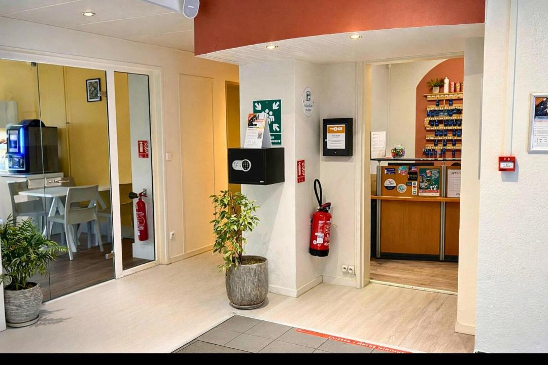 Photo of Others in Miroir - Batignolles