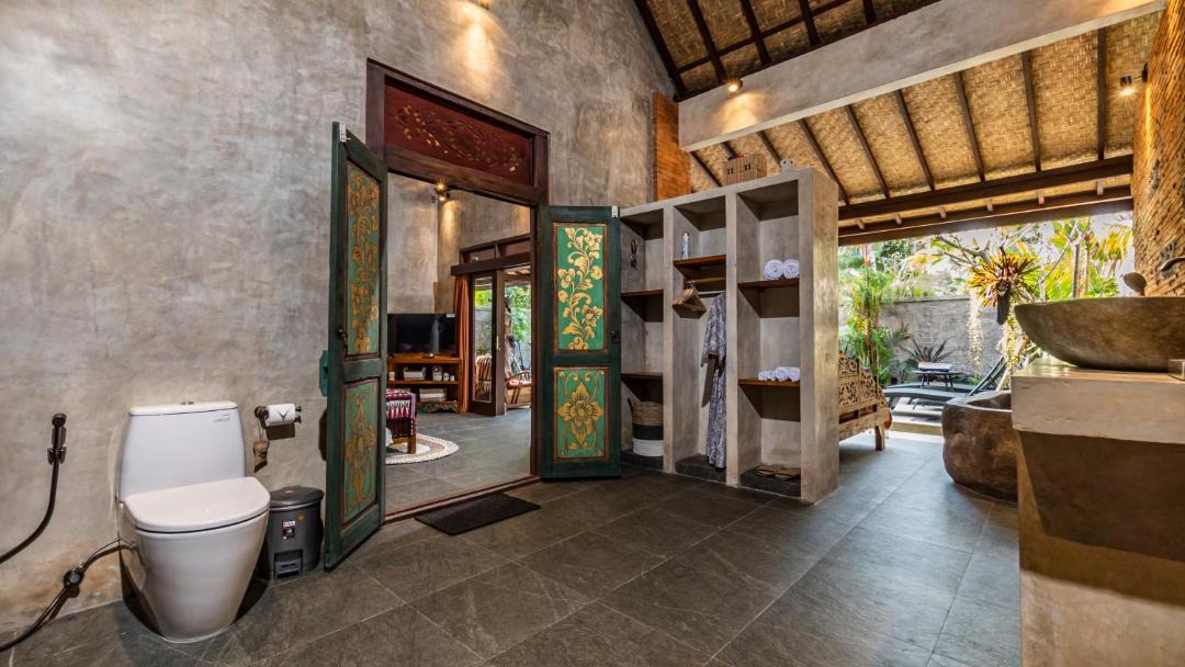 Photo of Others in Kedewatan