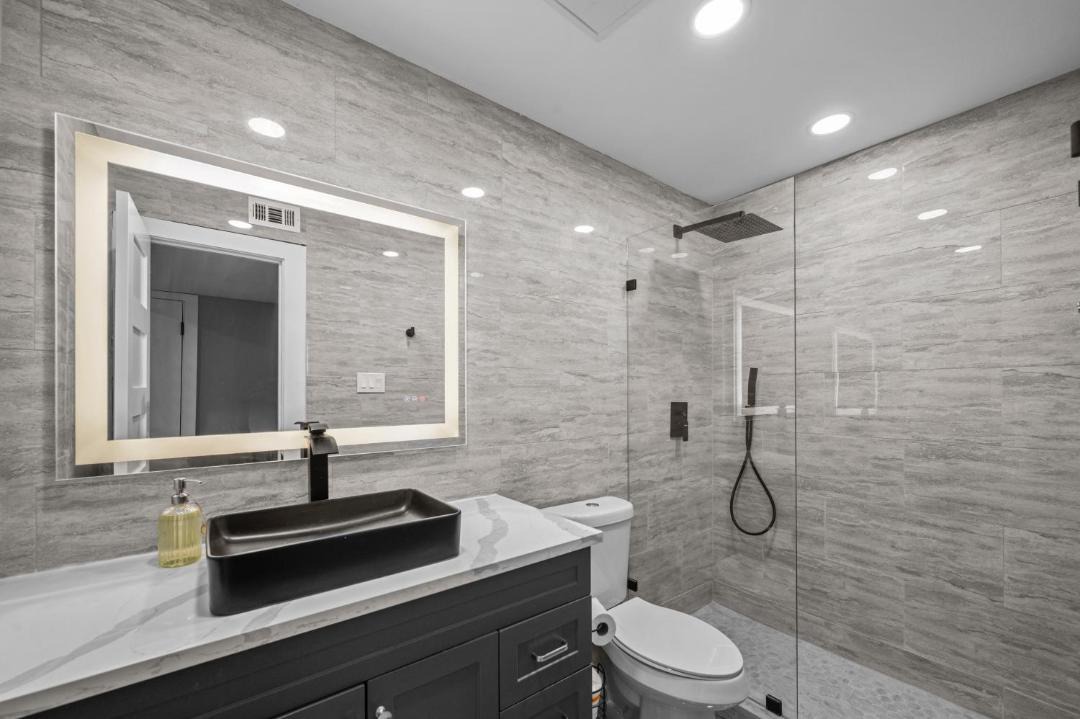 Photo of Bathroom in South Central Houston