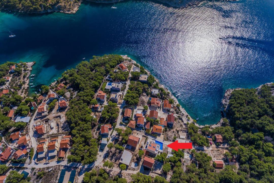 Photo of Others in Cove Osibova (Milna)